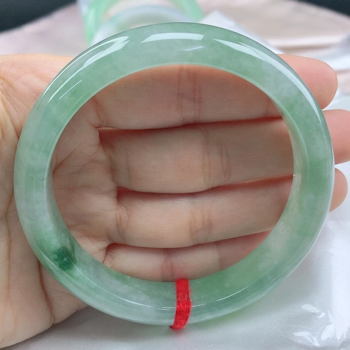 翡翠手镯未镶嵌冰飘花59