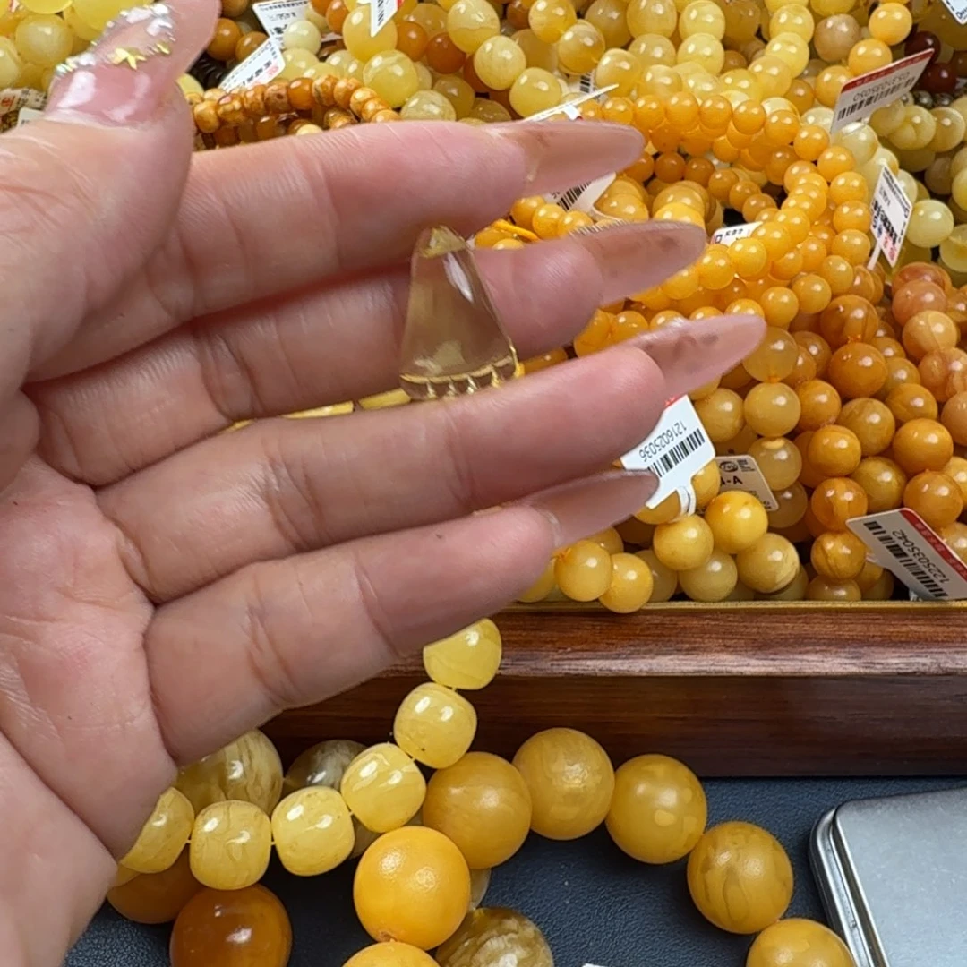 琥珀未镶嵌珠宝奇石