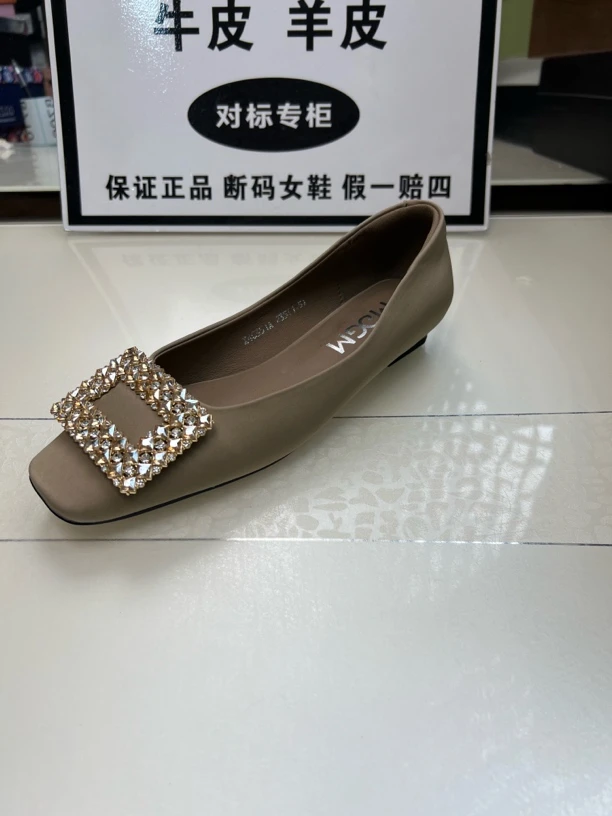 351绸缎面单鞋货5