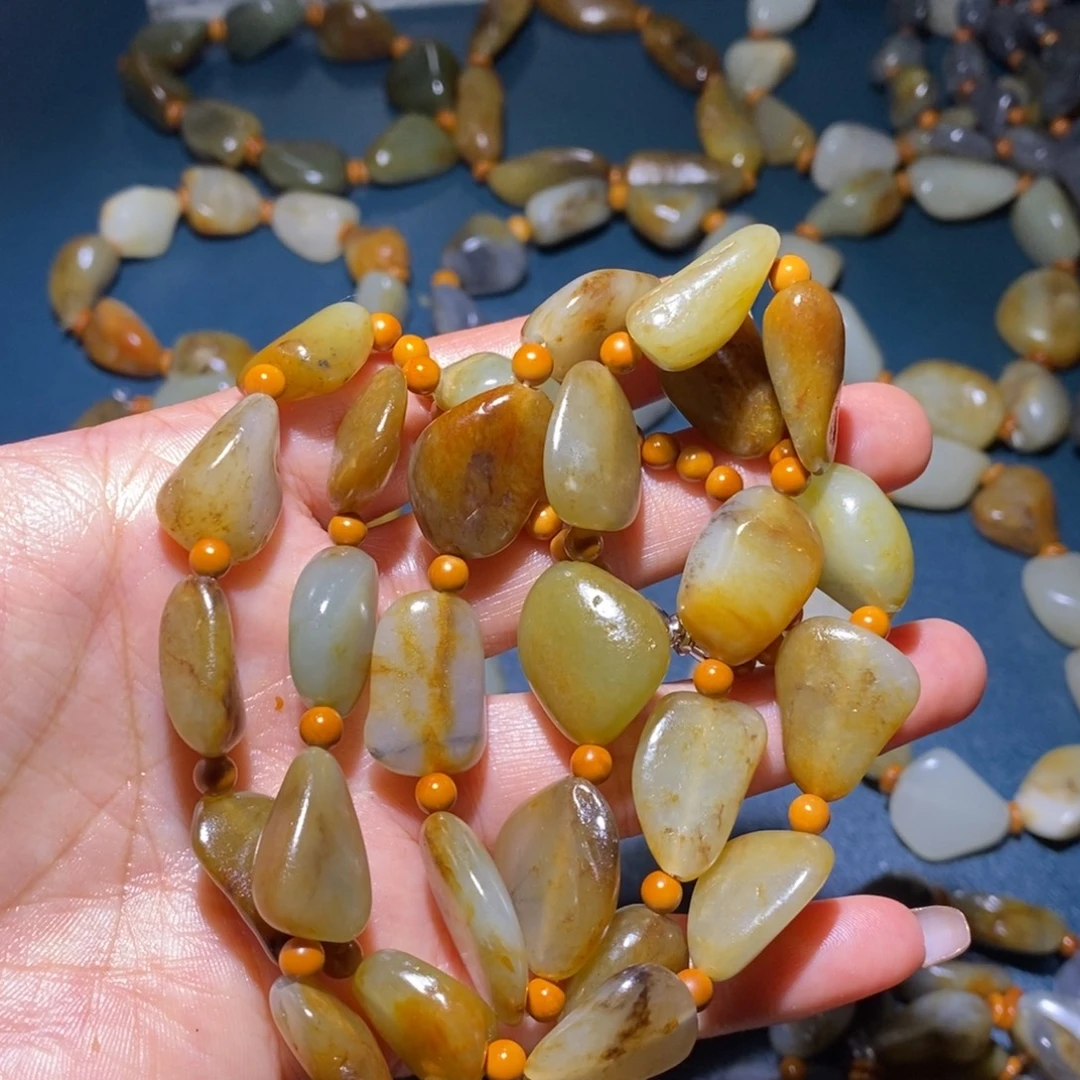 沉****和田玉未镶嵌颈饰