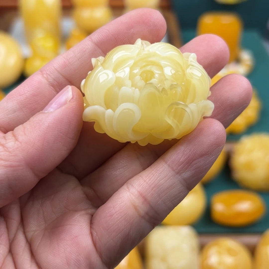 琥珀未镶嵌颈饰纯天然琥珀蜜蜡无优化
