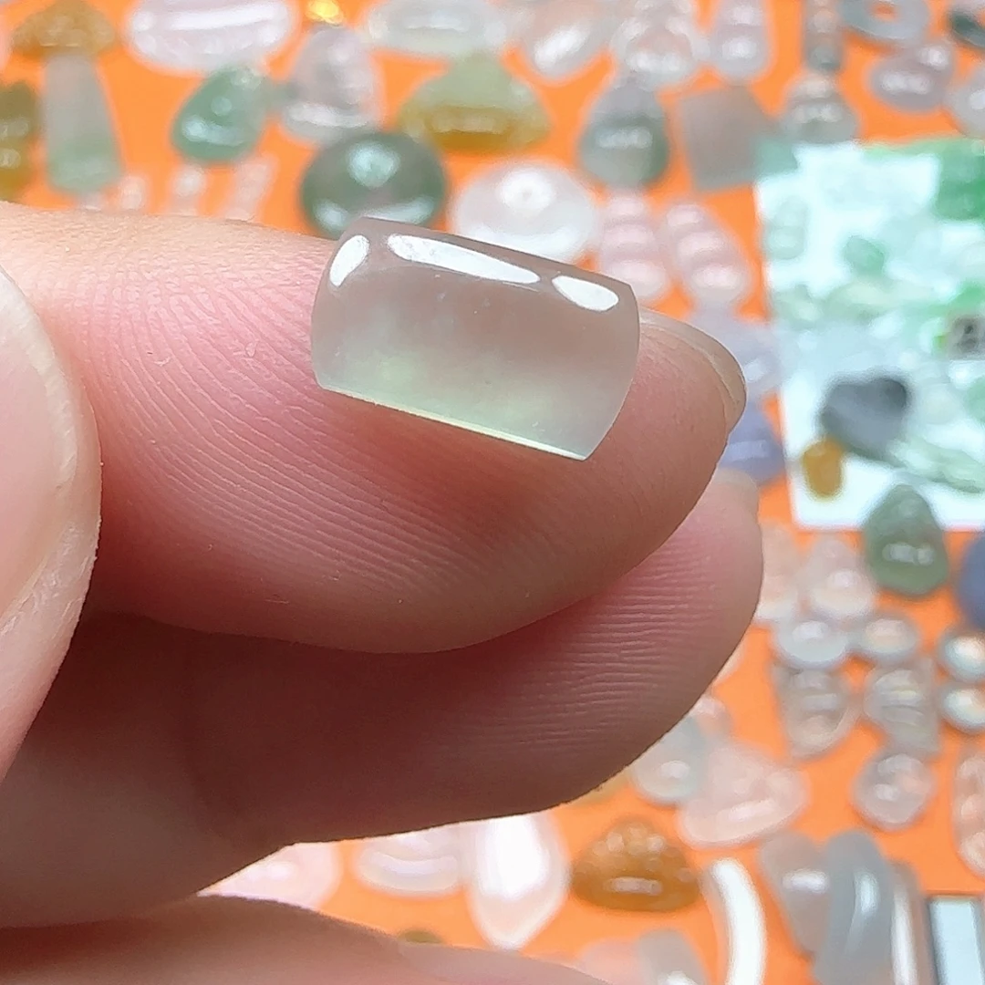 J***t定制翡翠未镶嵌翡翠