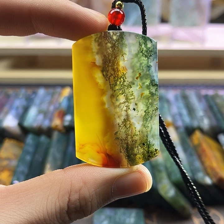 迈***力玛瑙/玉髓未镶嵌颈饰