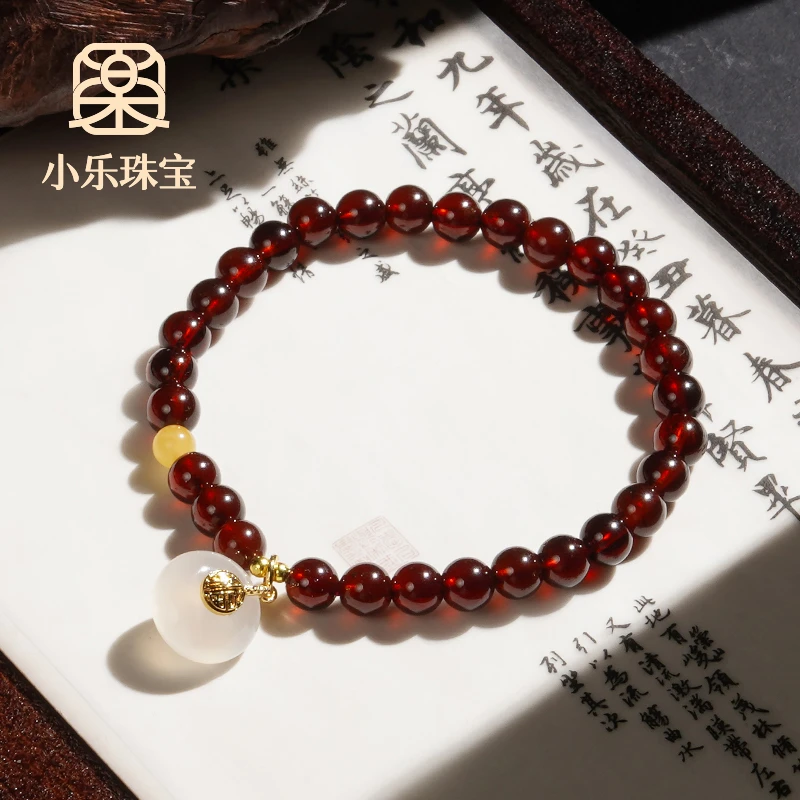 浓郁石榴石玉髓平安扣好运吉祥女式手链多样性发一-10286