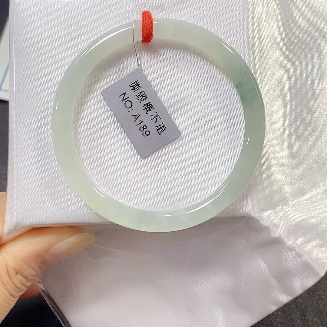 翡翠未镶嵌手镯手镯