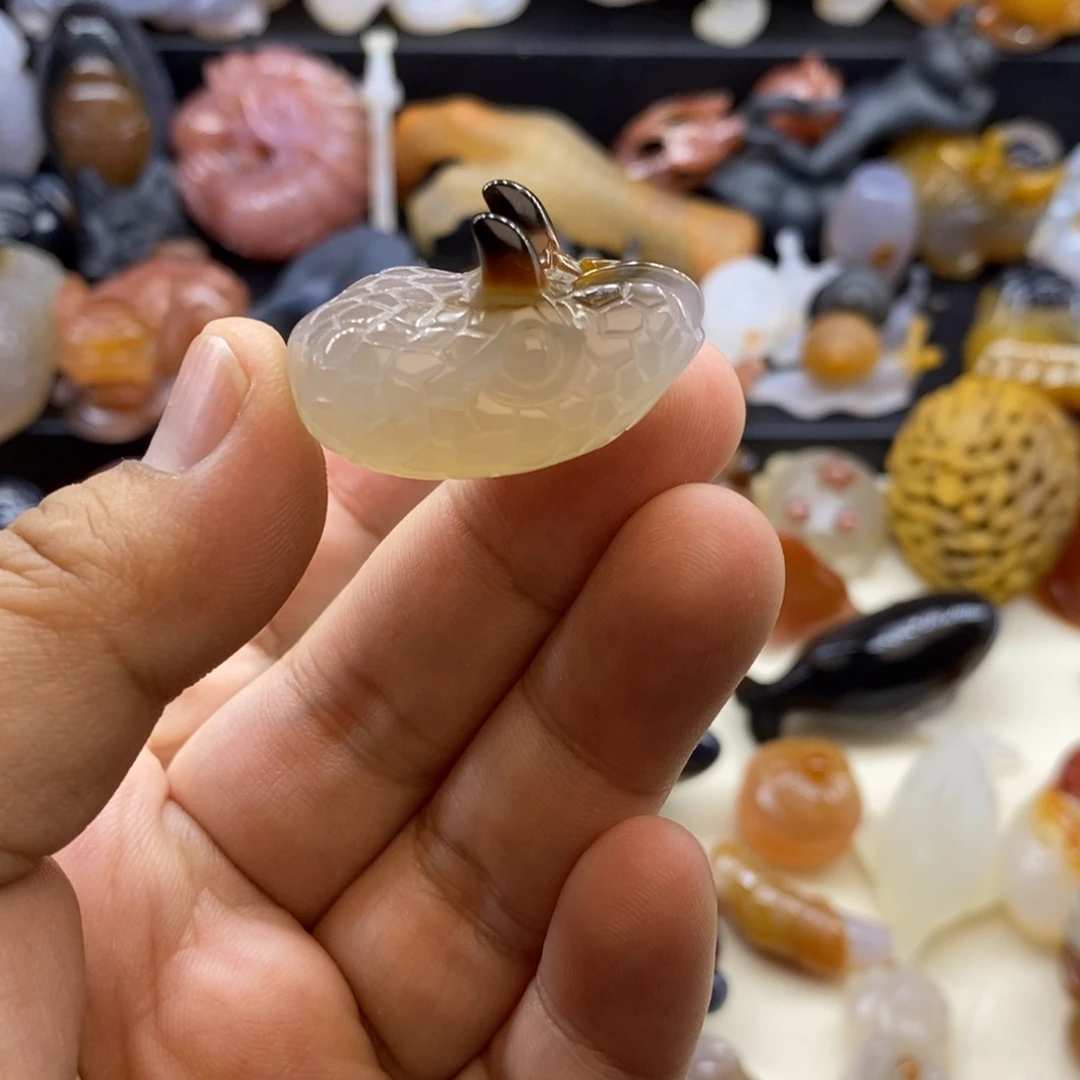 玛瑙/玉髓未镶嵌摆件手把件蛇头挂件