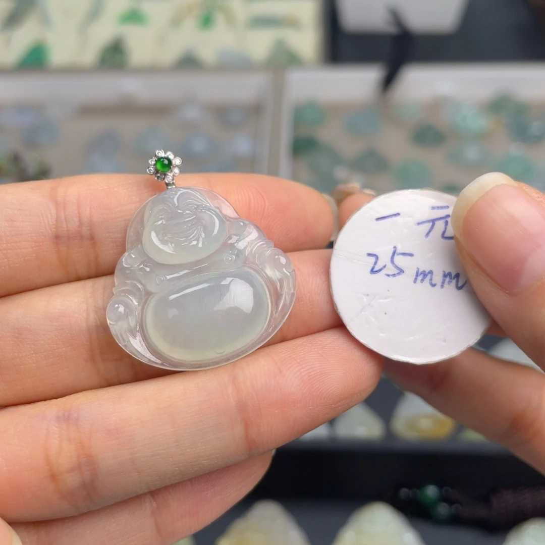 双***糖翡翠未镶嵌颈饰佛公