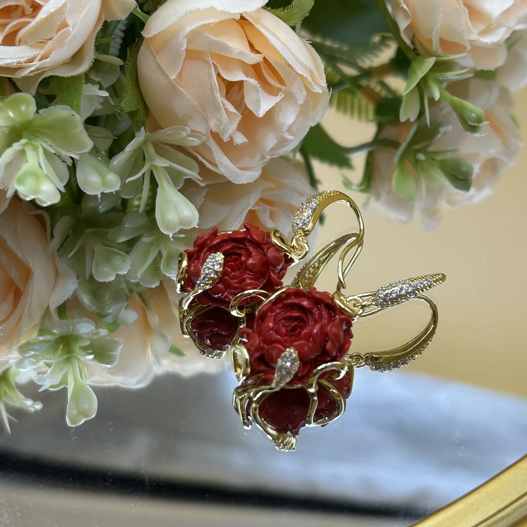 铜合金耳饰 【8642】精致气质轻奢耳钉女时尚简约小巧精美百搭耳环