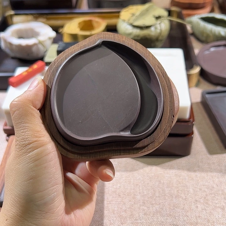 3寸福桃砚宋坑配木盒