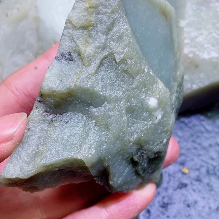 和田玉未镶嵌珠宝半成品