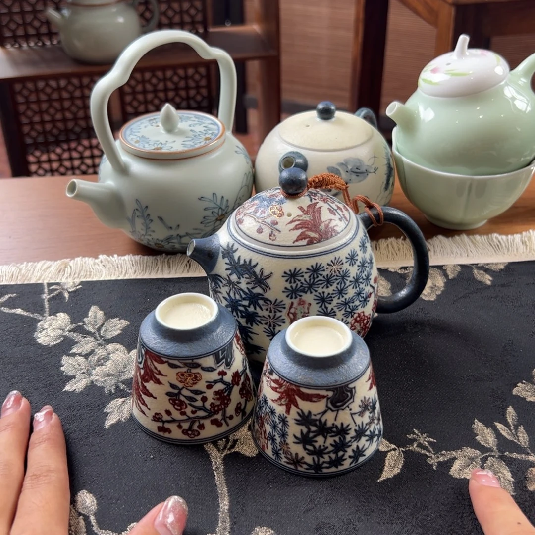 茶具等产品的生产和销售工作