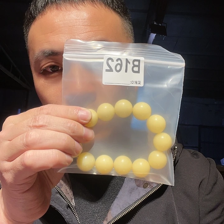 大叶紫檀（黑酸枝木类）轻*文玩162