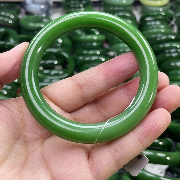 未镶嵌手镯和田玉（碧玉）