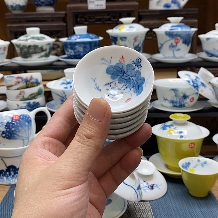 手绘微瑕荷花杯子