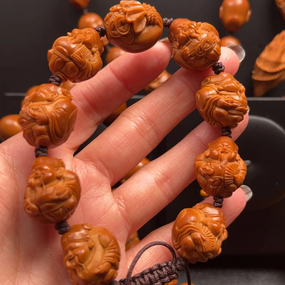 自***惜吊坠橄榄核财神17