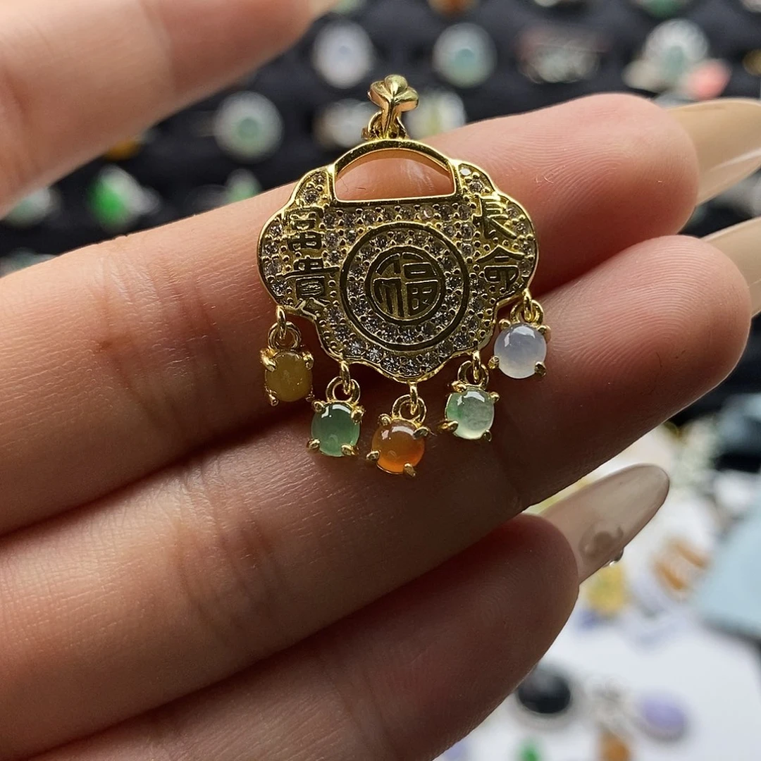 翡翠未镶嵌戒指翡翠