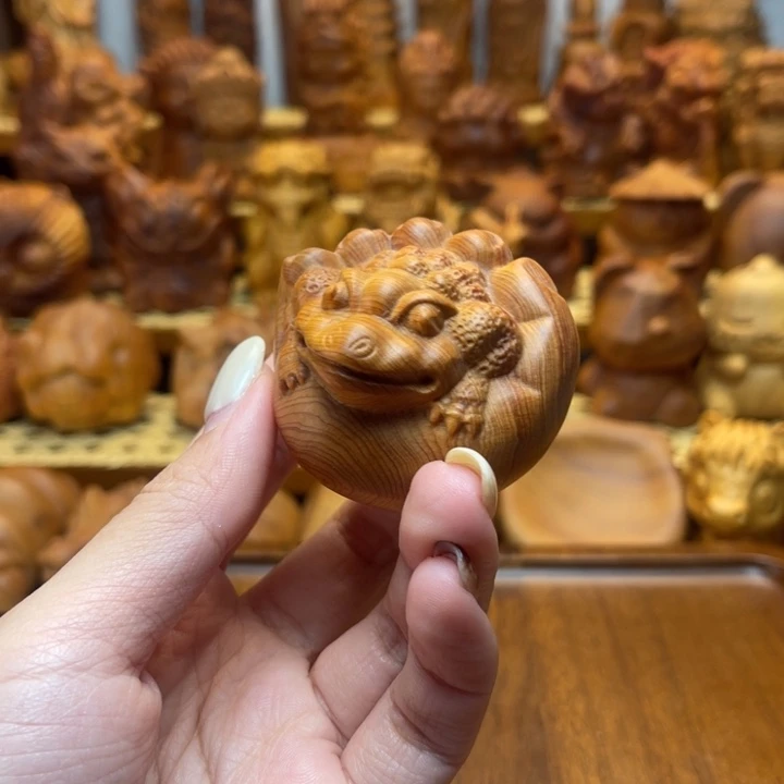 柏木（崖柏）手握金蟾（清仓福利）