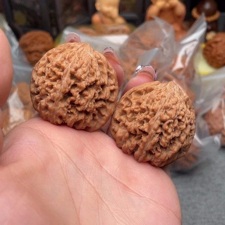 把件文玩核桃满天星40全品