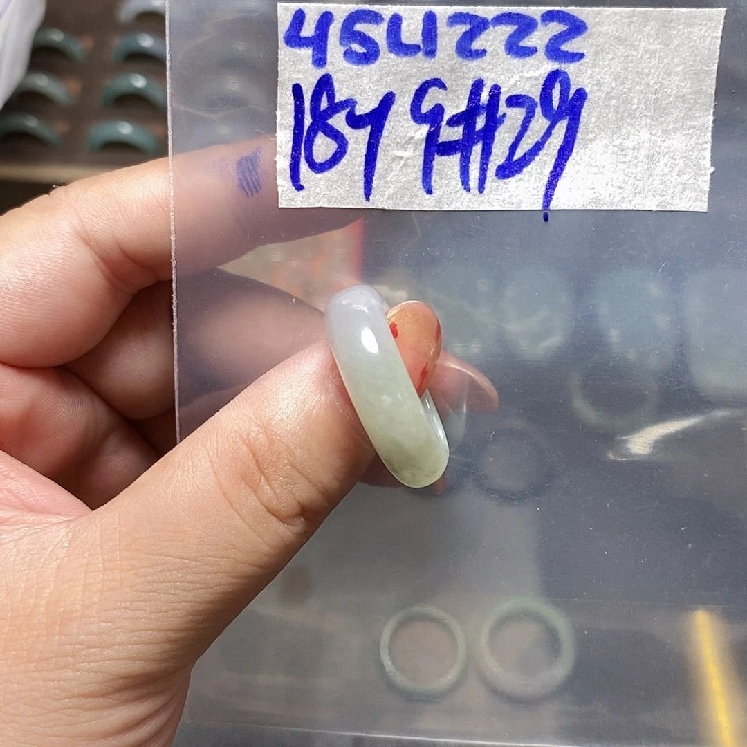 未镶嵌定制翡翠翡翠