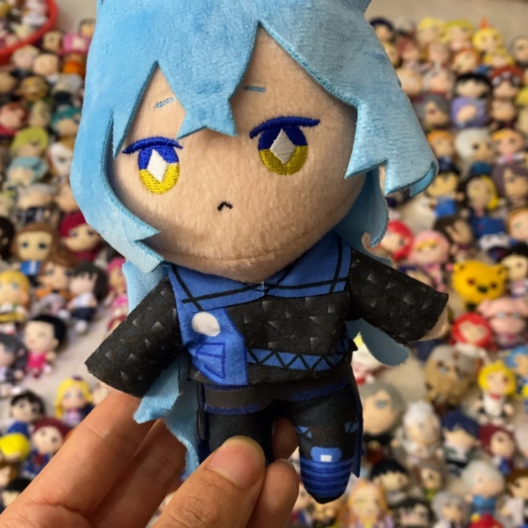 二次元毛绒玩具公仔