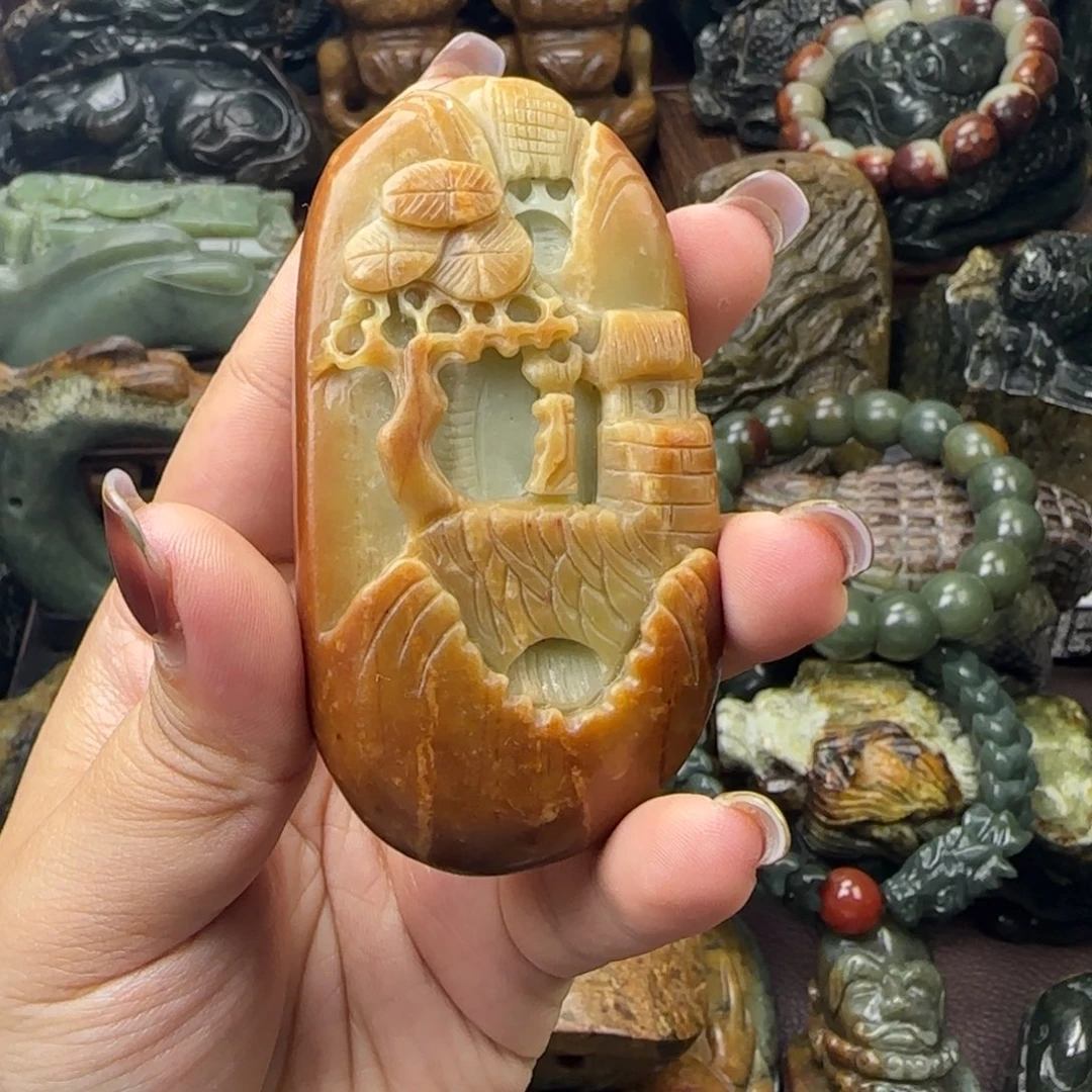 透闪石质玉未镶嵌珠宝奇石