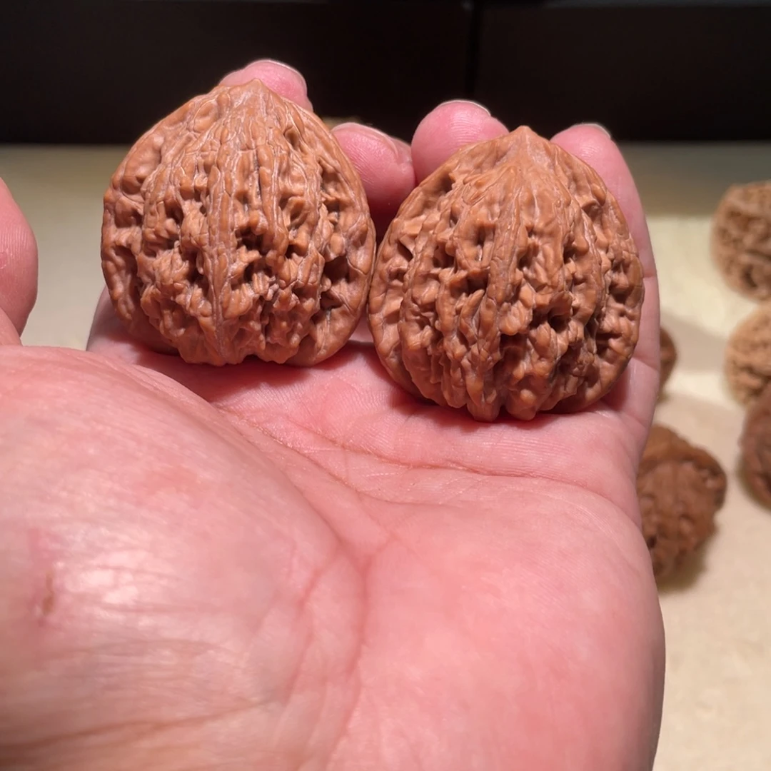 多***鱼桃核吊坠麦穗虎头