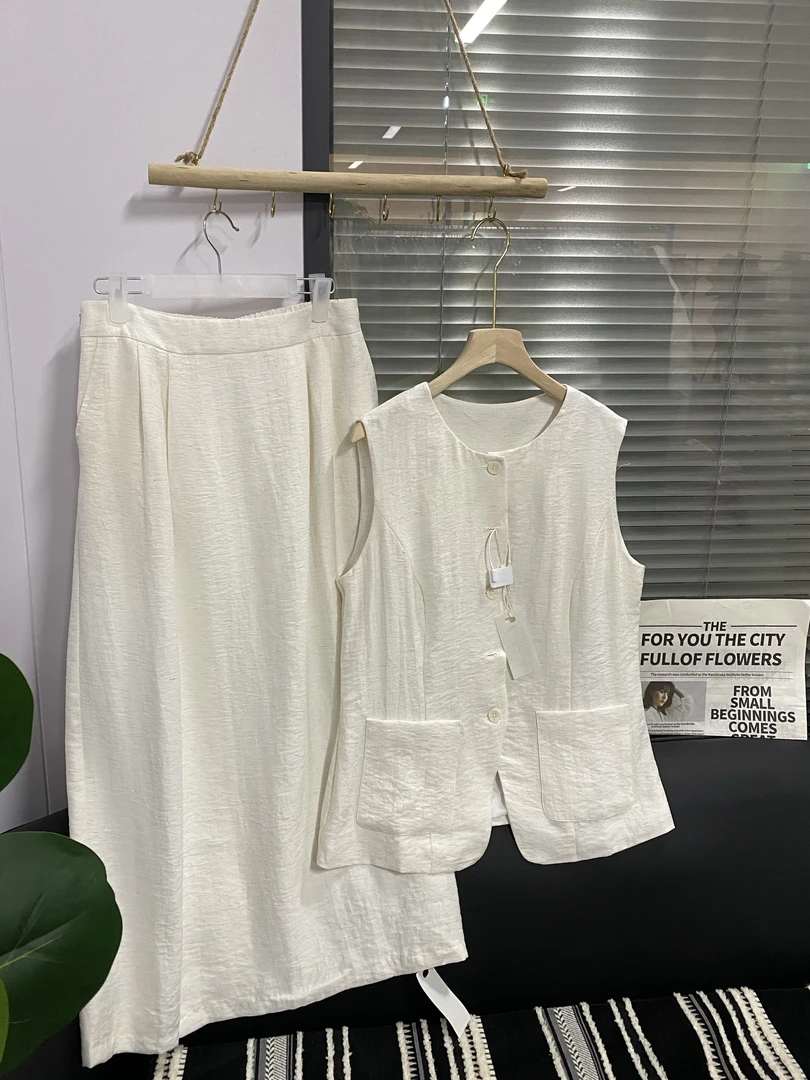 新款亚麻收身时尚马甲两件套套装