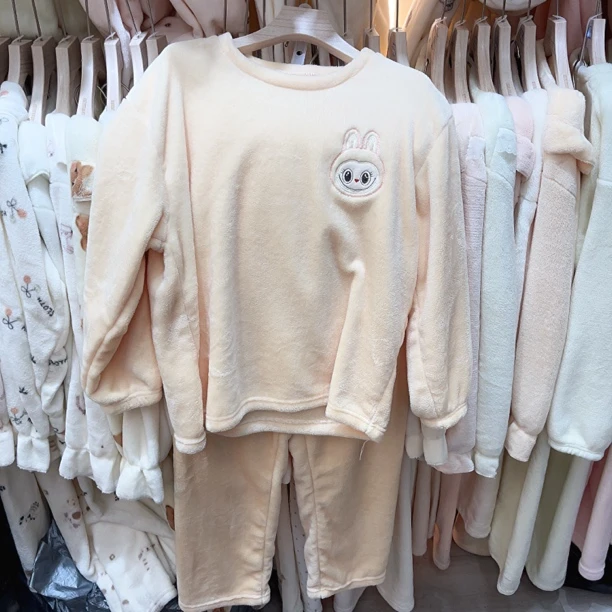 N38黄色小布布一套居家服