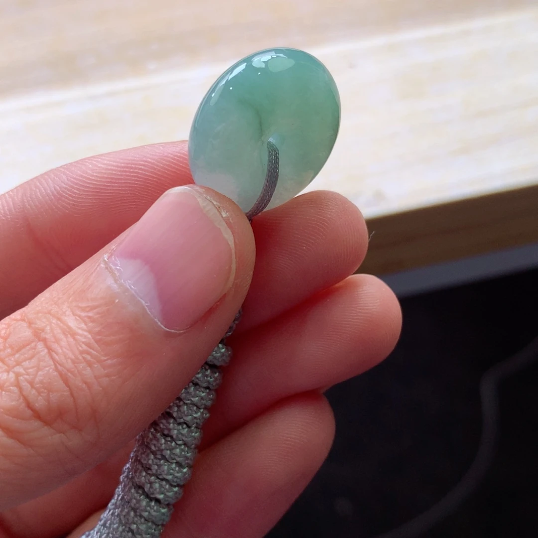 翡翠颈饰未镶嵌吊坠