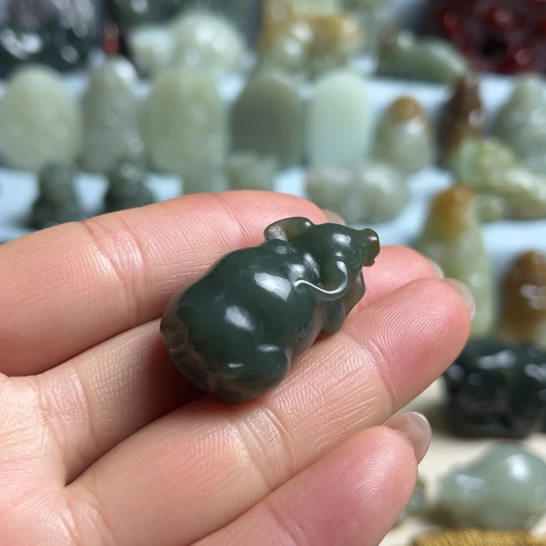 和田玉未镶嵌挂件