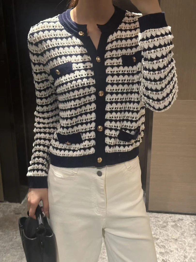 XIANJIE条纹常规款秋季长袖毛针织衫女装轻奢短款时尚‘T10008’