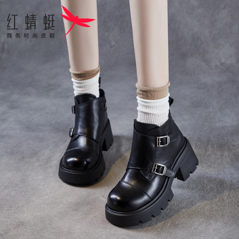 红蜻蜓马丁靴2025年秋季新款时尚双搭扣设计装饰厚底粗跟女士短靴
