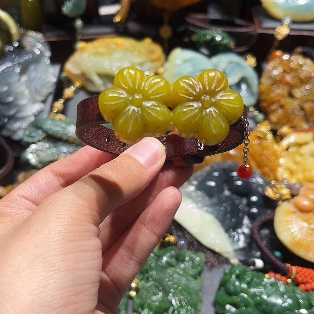 岫玉未镶嵌毛衣链