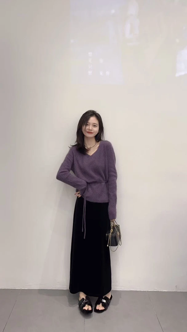 2025秋季新款韩系紫色长袖针织衫毛衣女慵懒风别致显瘦上衣半身裙