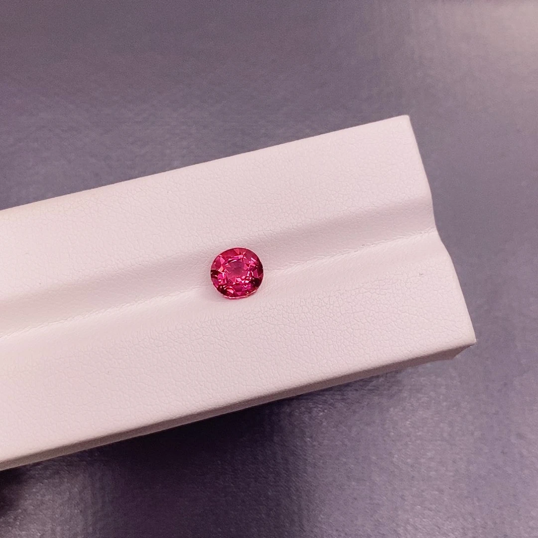 未镶嵌裸石碧玺1.23克拉