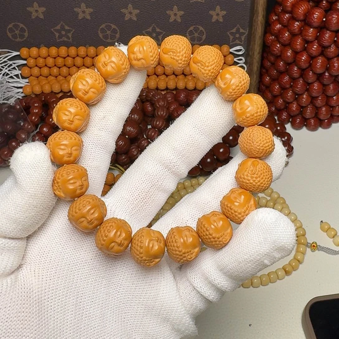 吊坠猴头核桃宝宝佛