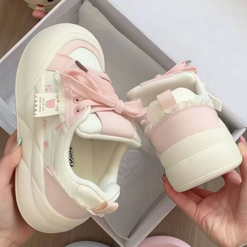 校园风韩系休闲板鞋女款2025新款夏季厚底小白鞋配裙子小众面包鞋