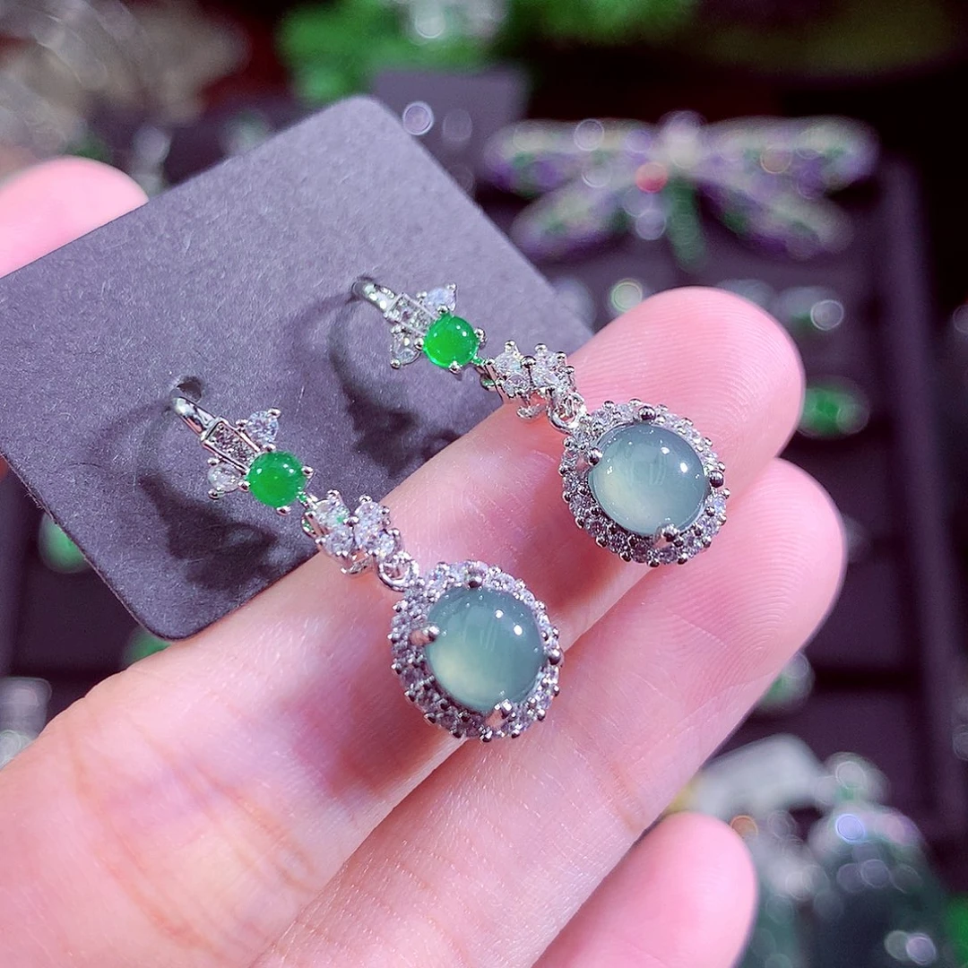 颈饰未镶嵌翡翠天然