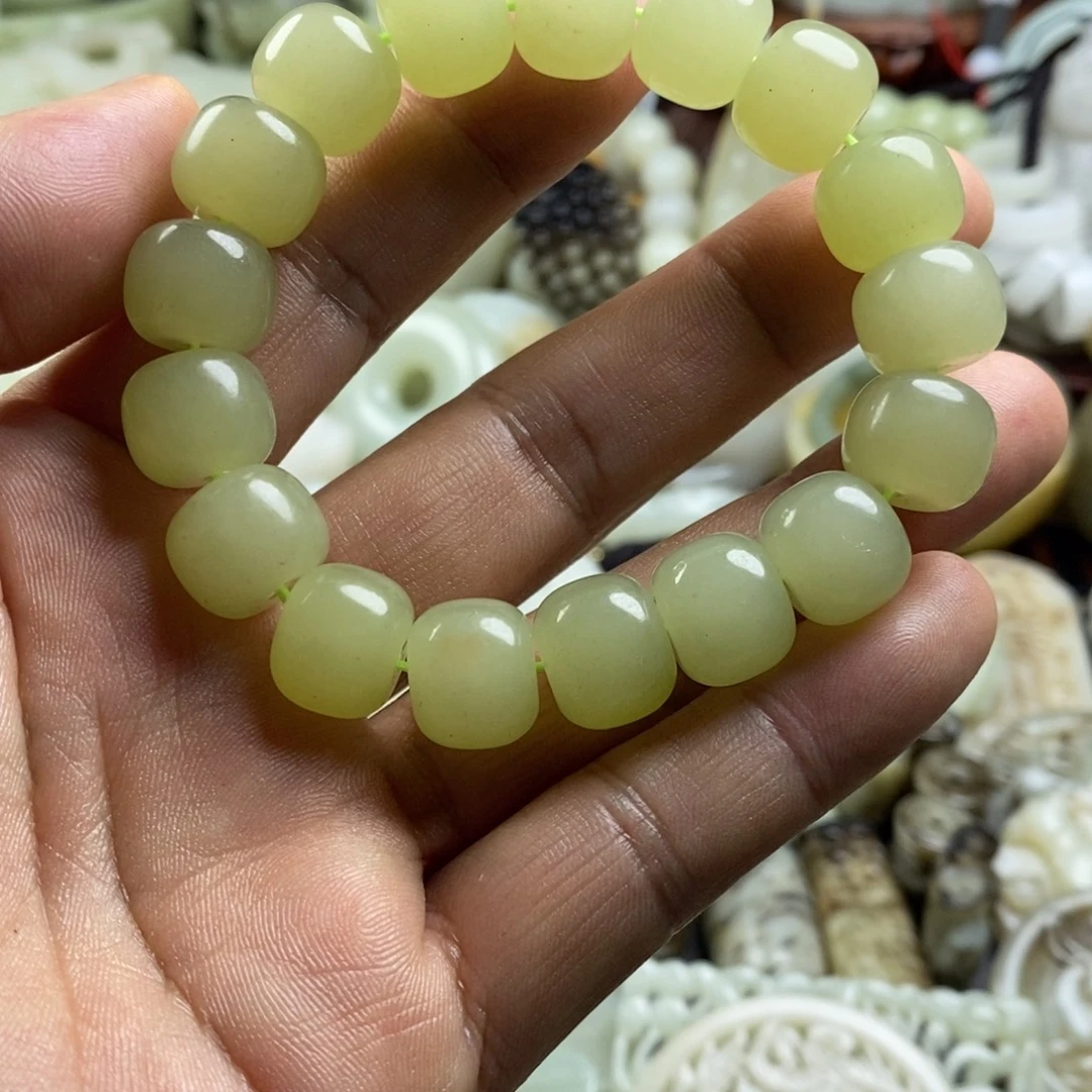 和田玉（糖玉）未镶嵌颈饰