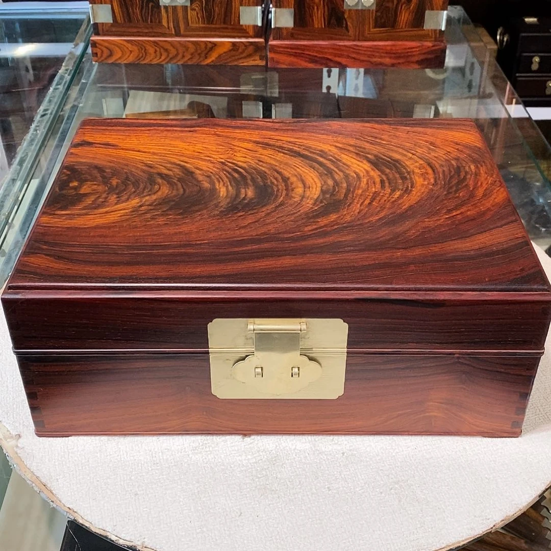微凹黄檀（南美大红酸枝）独板收纳箱33/24/12.5