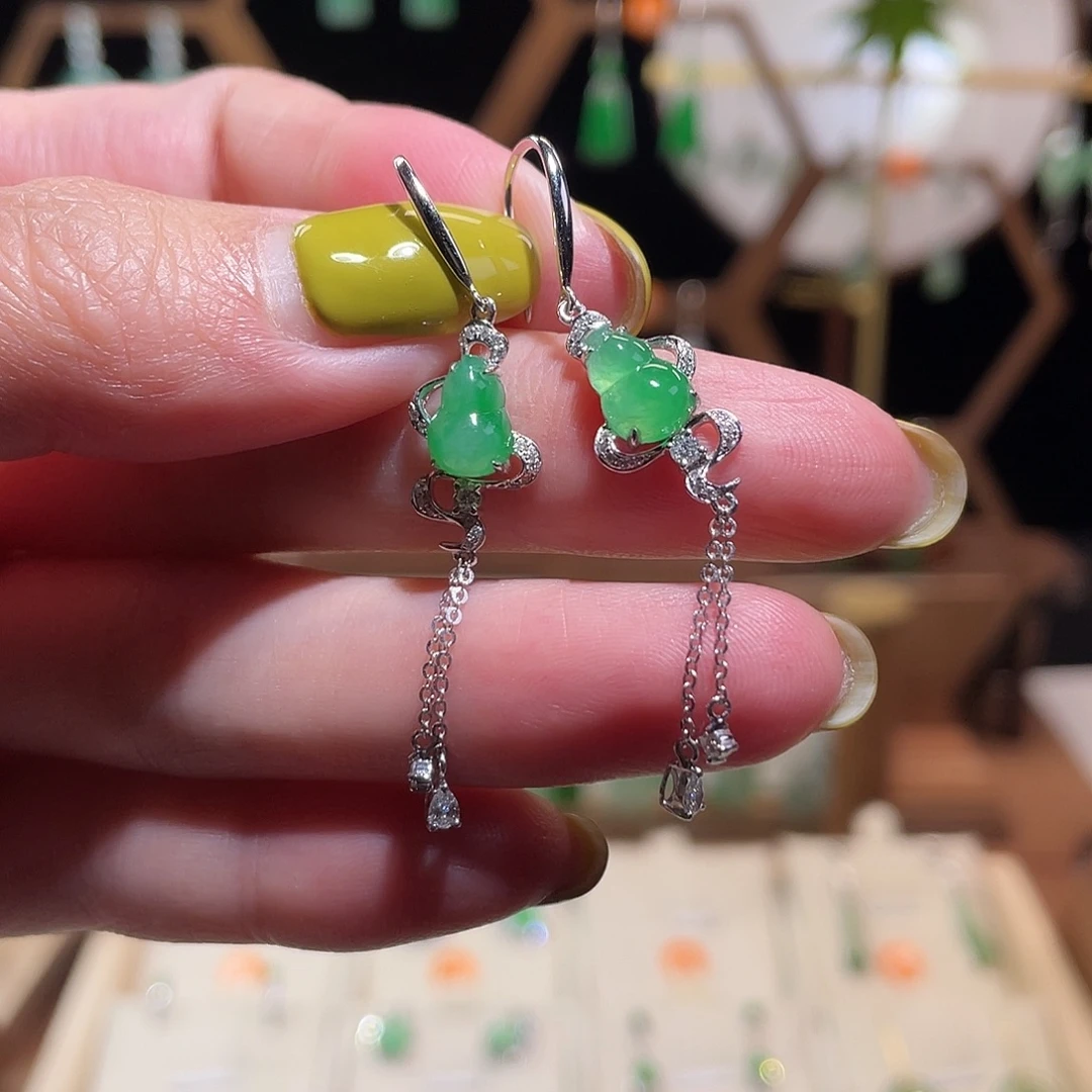 翡翠18K金镶嵌耳饰