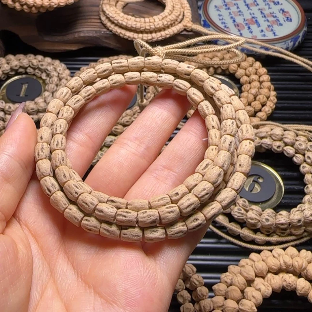 【闪购商品】柏香籽/百香籽吊坠巴**年