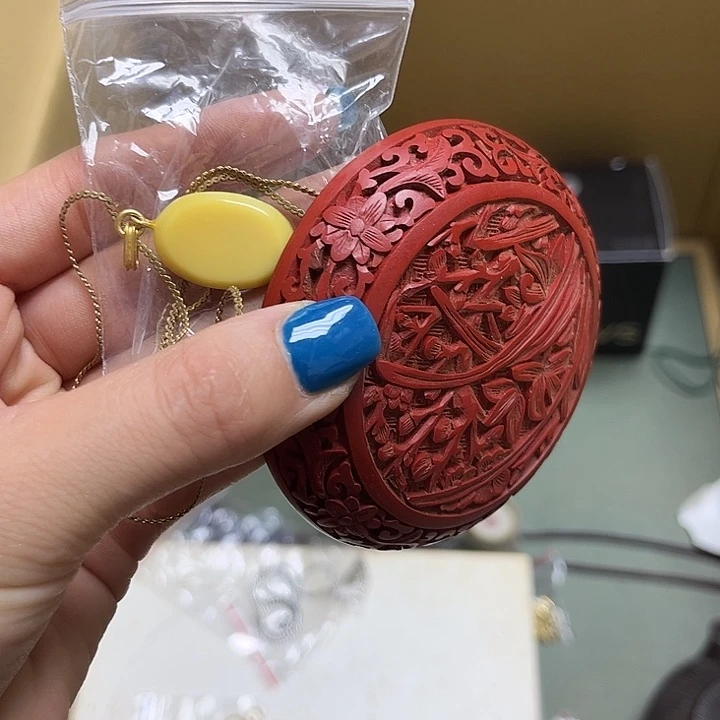 瓷片?***柏这是一个人的