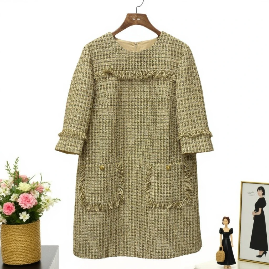 CS001  圆领亮丝小香风宽松直筒中袖连衣裙 T53710270