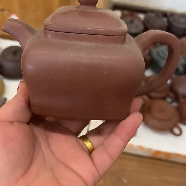 紫砂茶壶瑕疵……………………