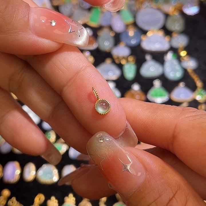 翡翠银S925镶嵌颈饰