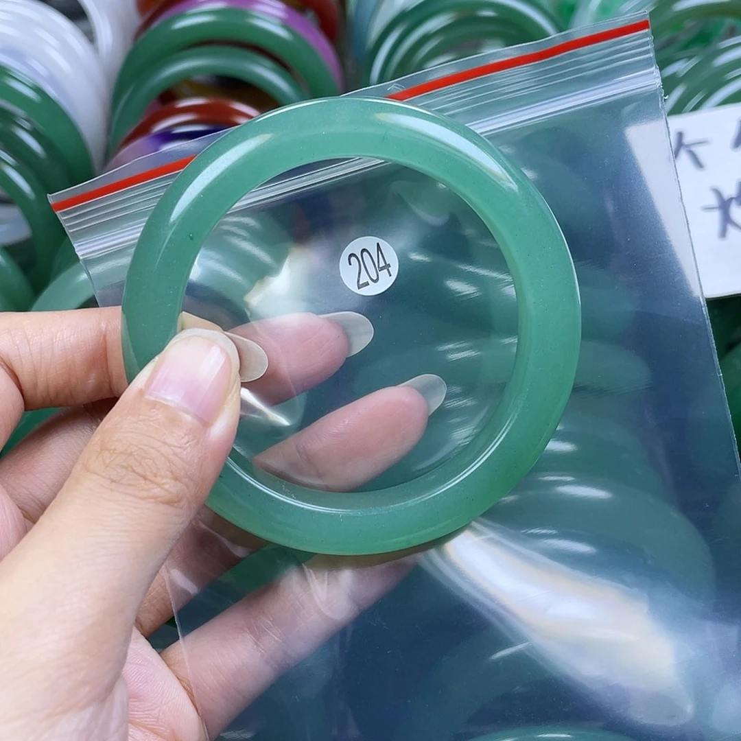 【闪购商品】未镶嵌手镯石英岩玉57