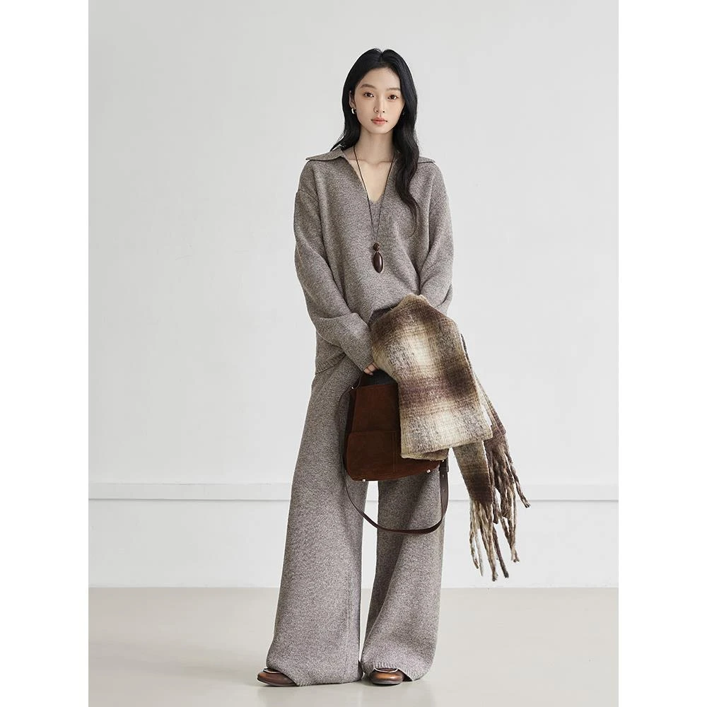 轻奢羊毛混纺慵懒软糯针织套装女冬季新款翻领休闲毛衣长裤两件套