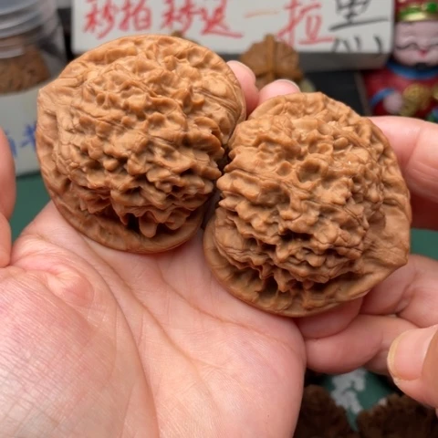 【闪购商品】把件文玩核桃小****?55官帽