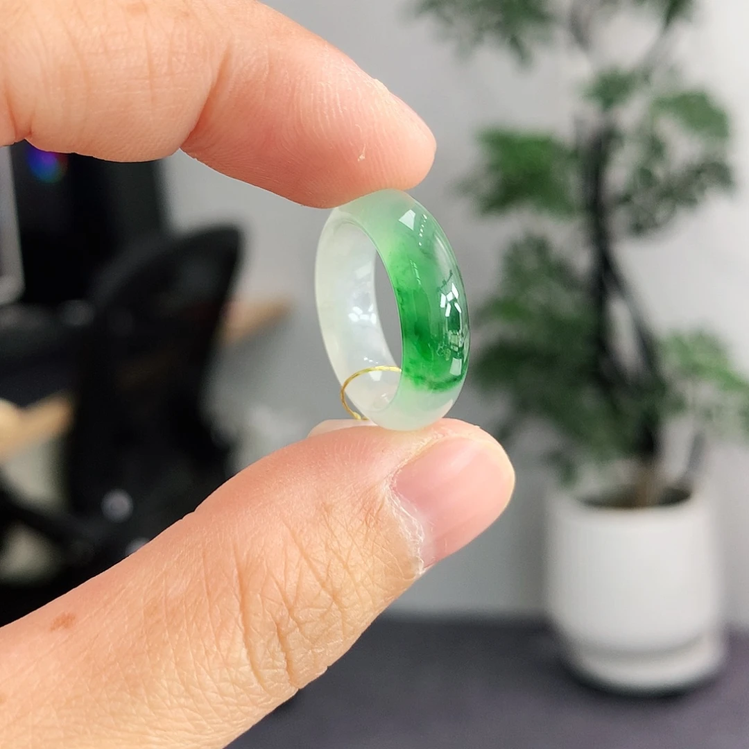 翡翠未镶嵌戒指8号